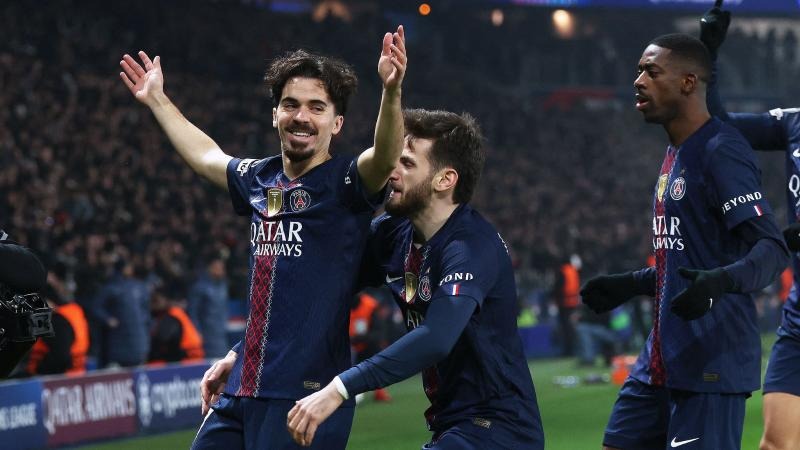 意甲媒体热议：米兰前锋希门尼斯未来扑朔迷离，媒体坚称他将离开而经纪人否认！